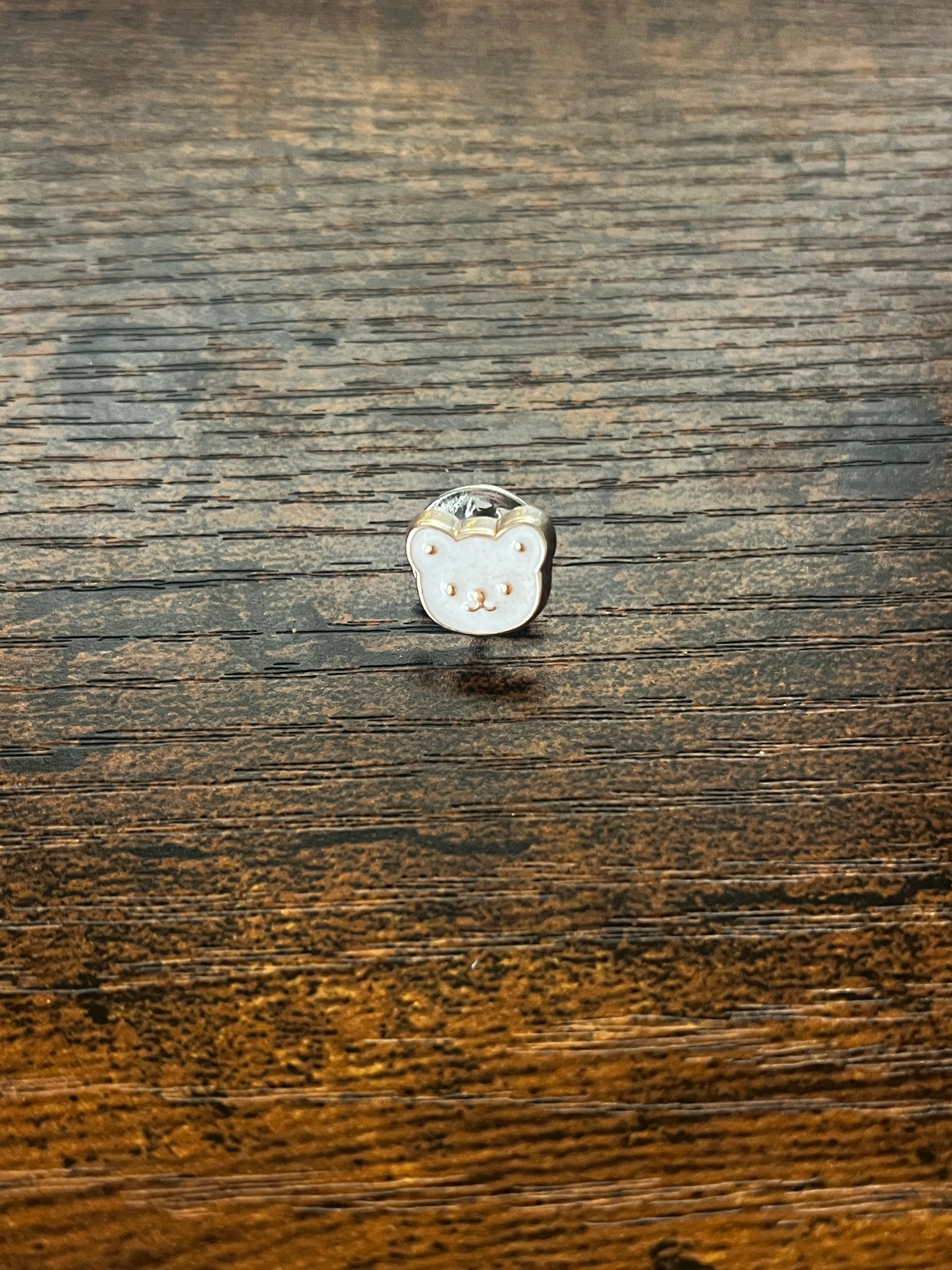 Bear Hat Pin white