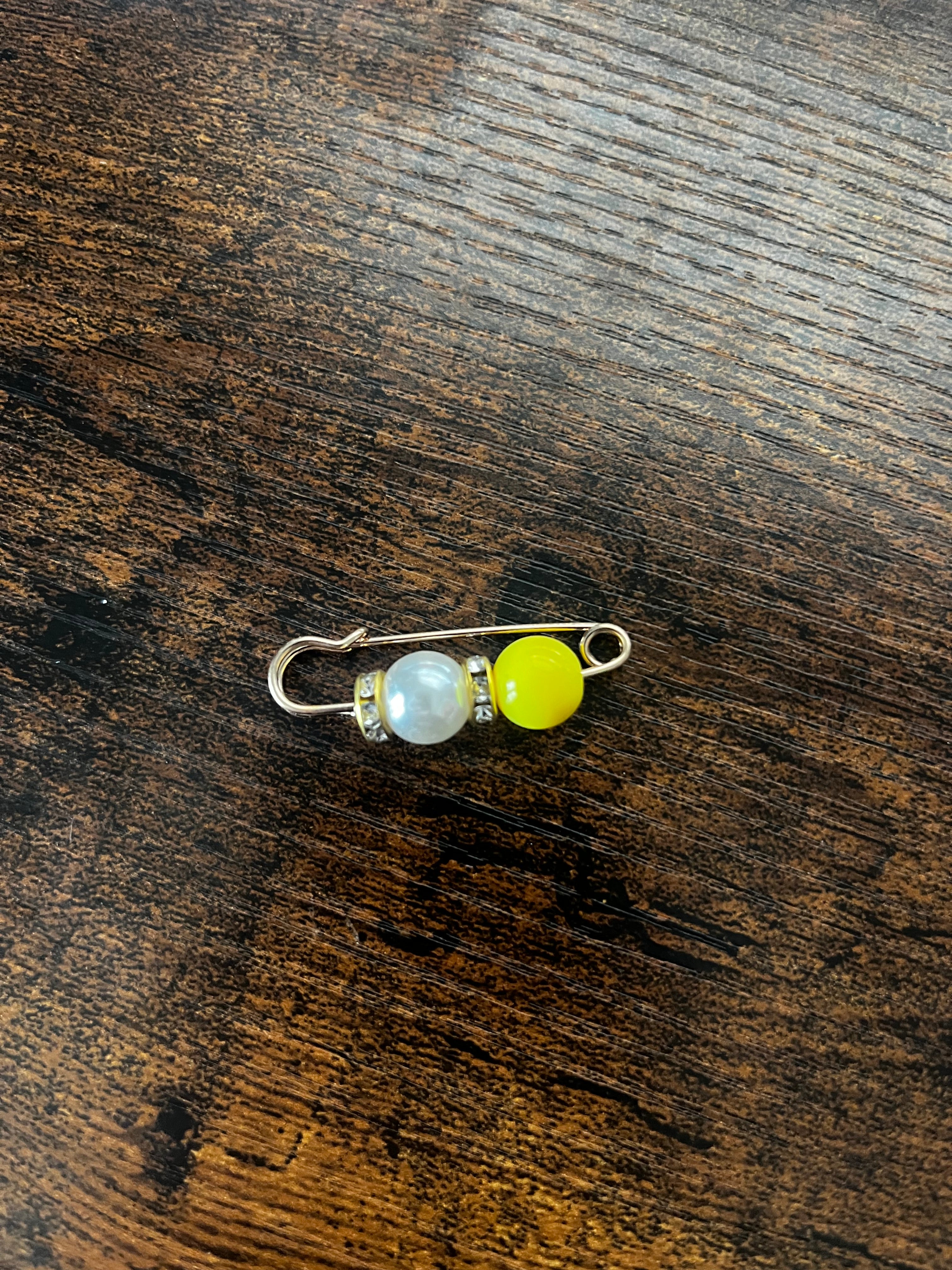 Yellow & White Pearl Hat Pin