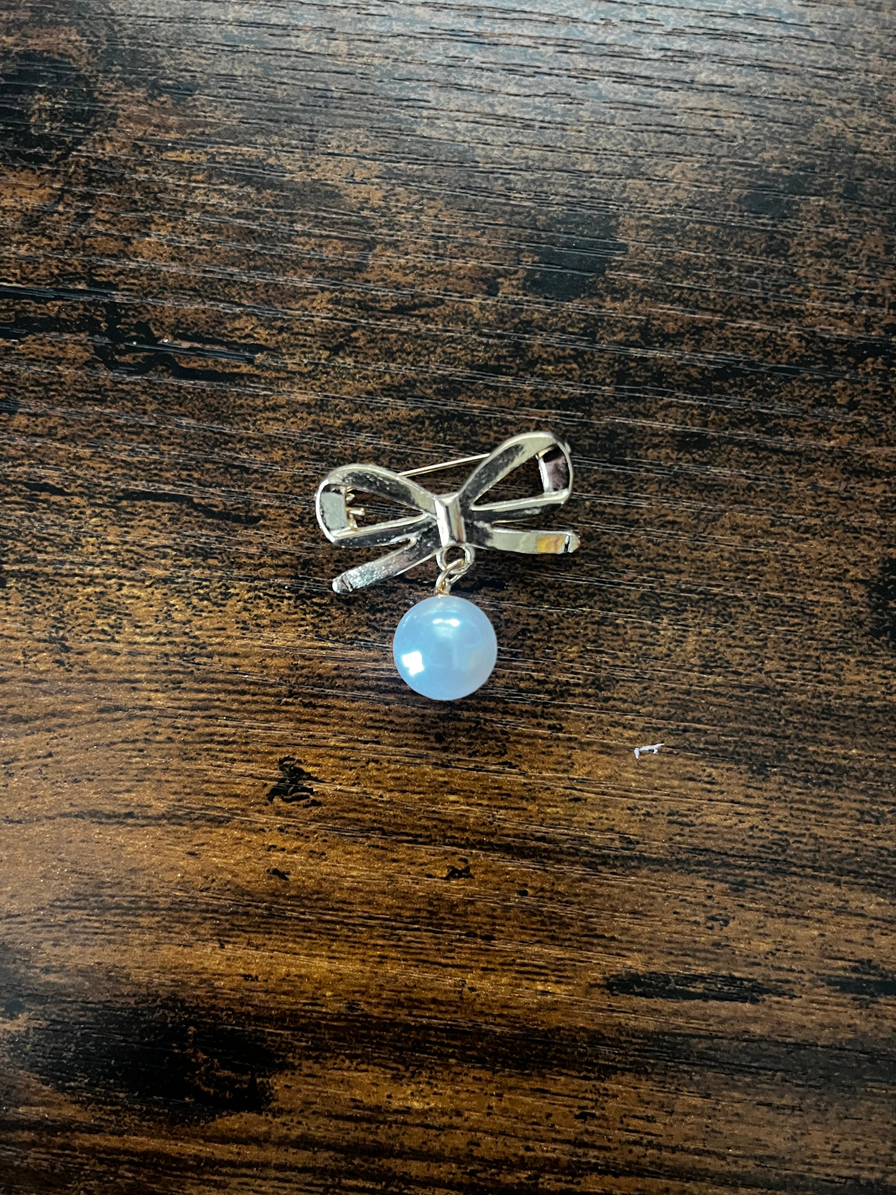 Bow & Pearl Hat Pin