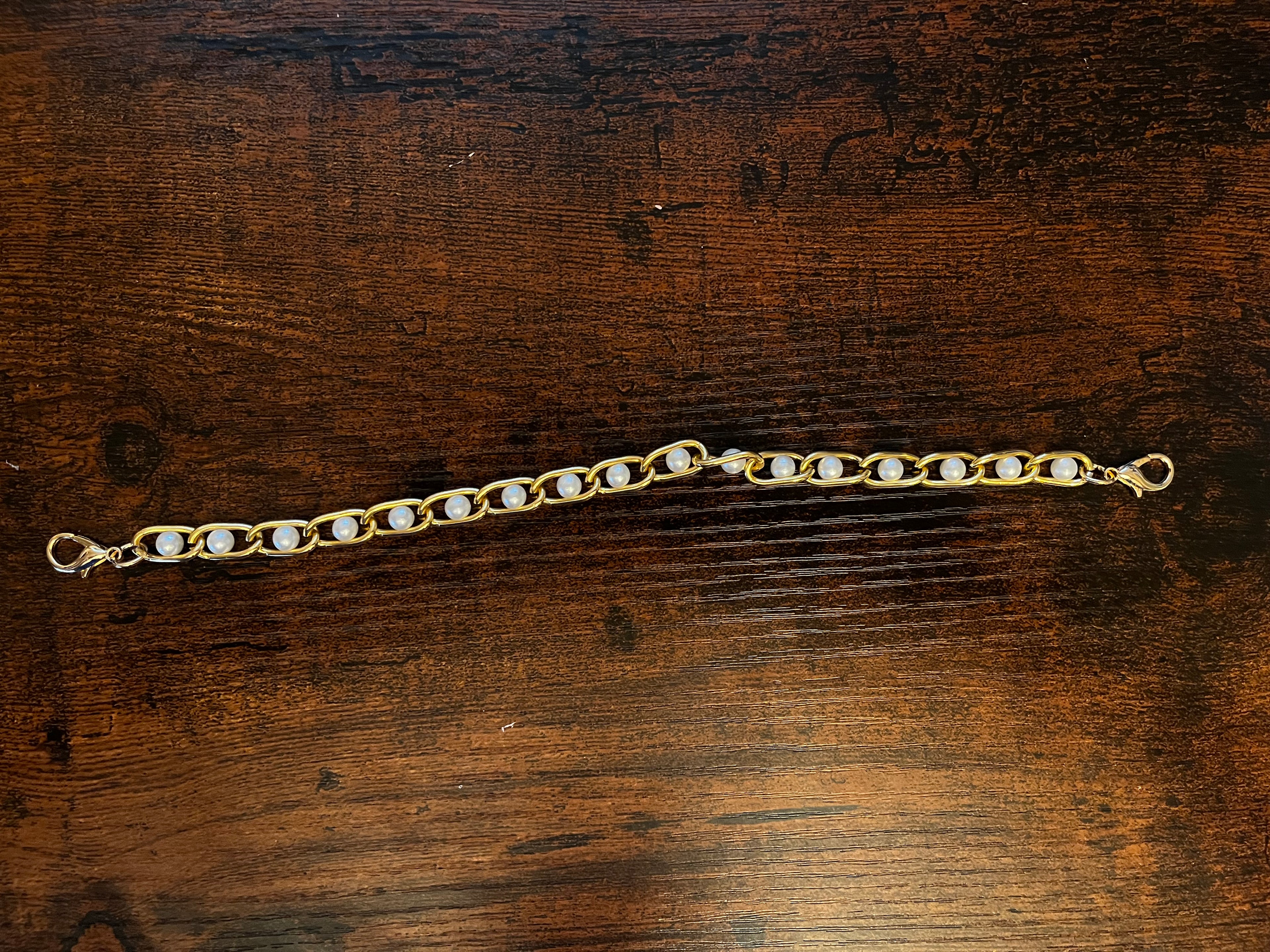Pearl & Gold Hat Chain