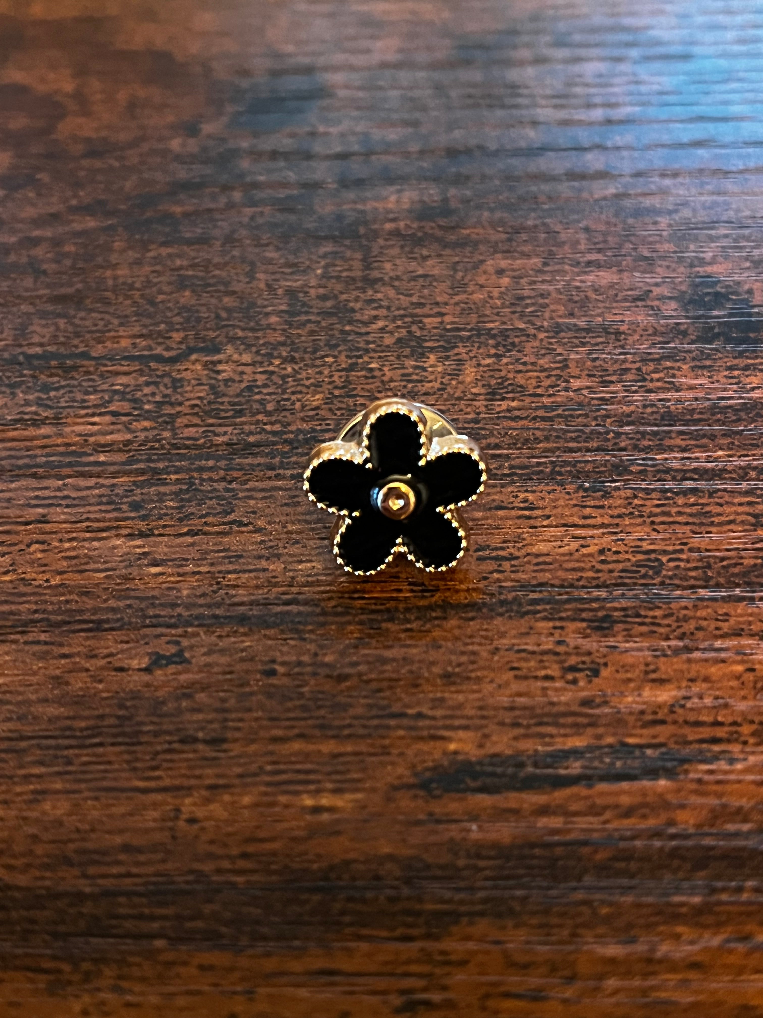Black Flower Hat Pin