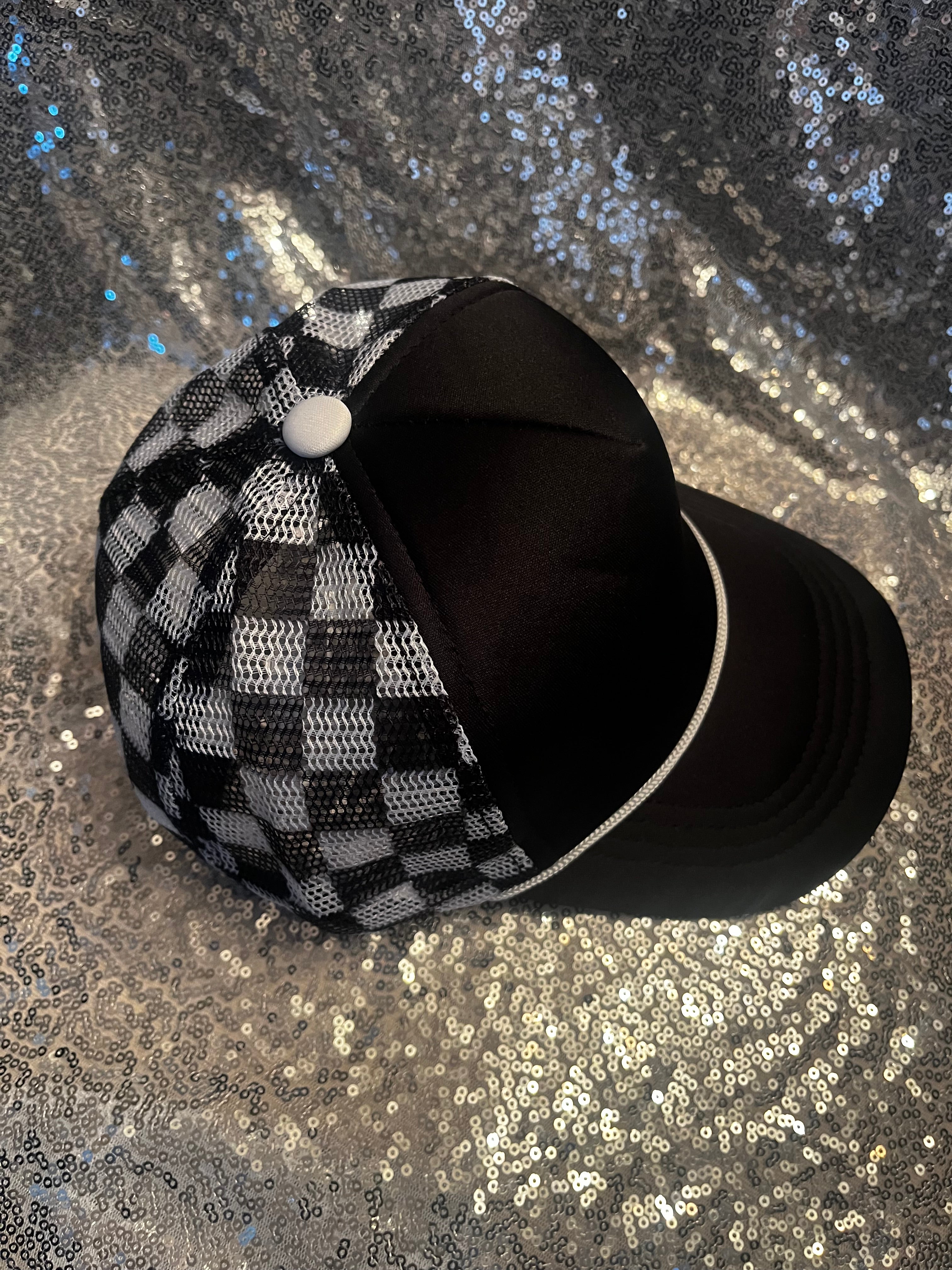 TRUCKER HAT CHECKER FOAM FRONT MESH BACK CAP